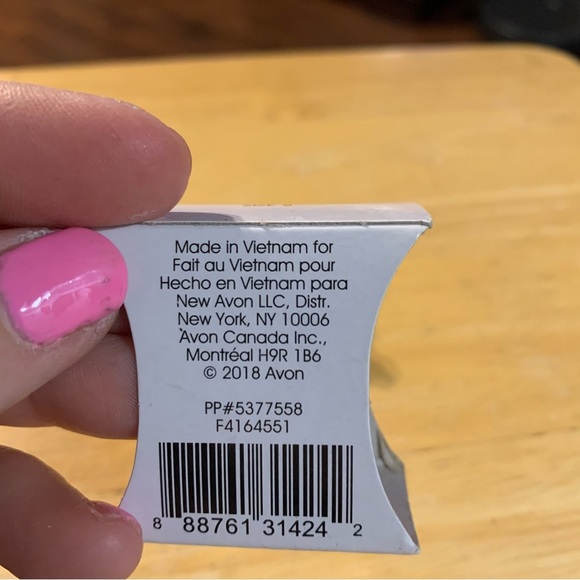 Avon faux stacked ring size 8 NIB red/purple/pink gem stones - Picture 5 of 5